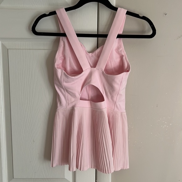 Lululemon peplum pink top - Picture 2 of 3